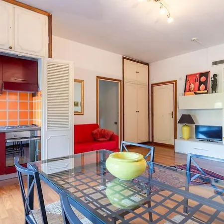 Plaza Cheery Apartament
